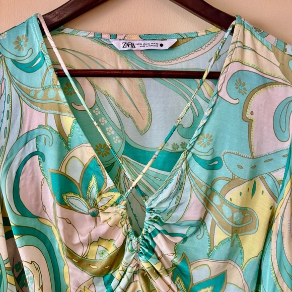 Zara|70s Inspired Sea Green Satin Puffy Long Sleeve V-Neck Crop Top Blouse Sz XL - Picture 2 of 7